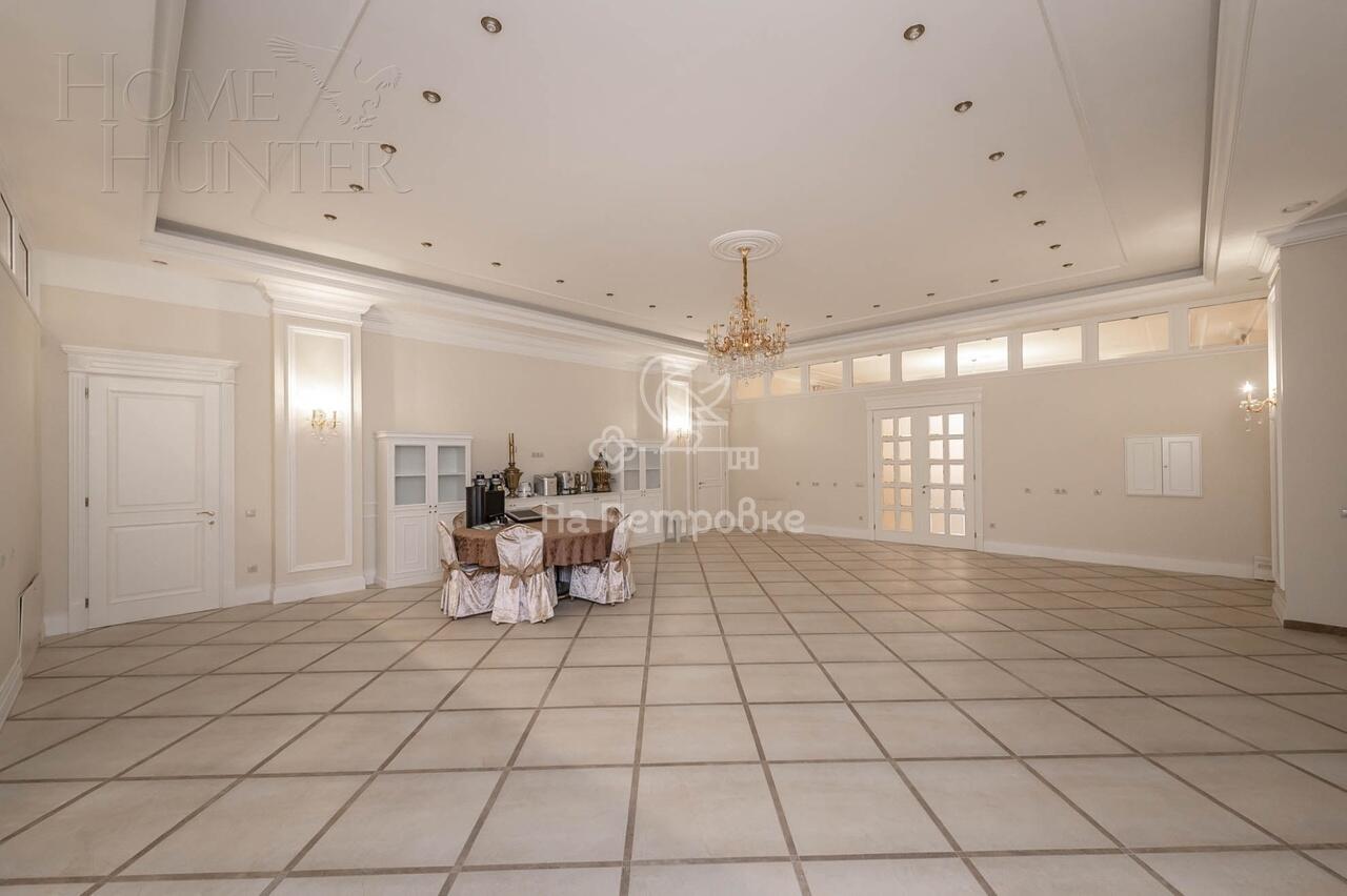 3-этажный коттедж 1 773 м² с отделкой