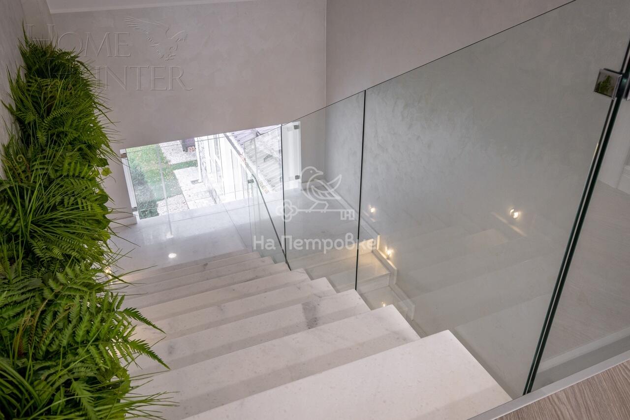 3-этажный коттедж 535 м² с отделкой