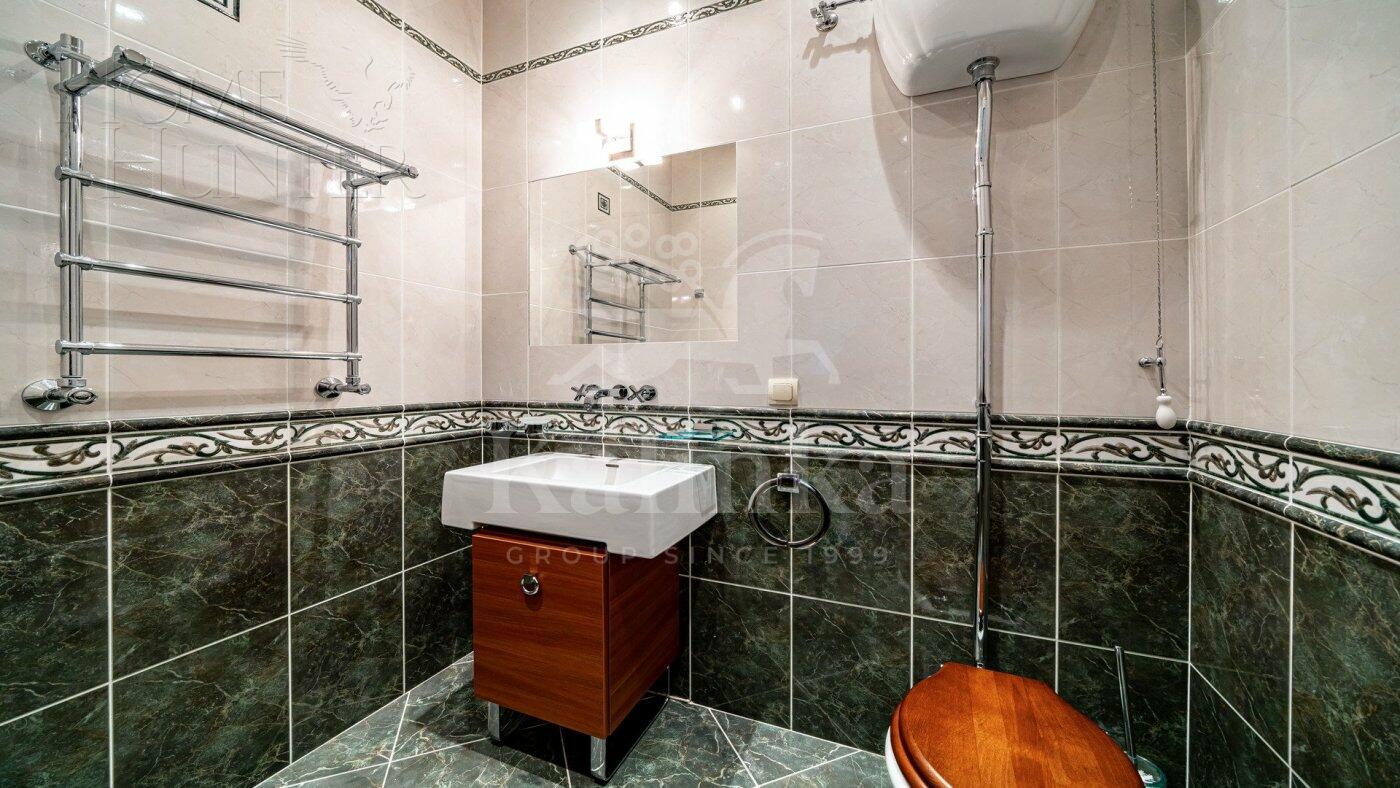 3-этажный коттедж 400 м² с отделкой