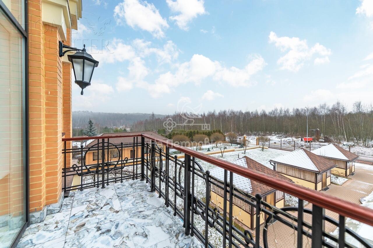 3-этажный коттедж 1 773 м² с отделкой