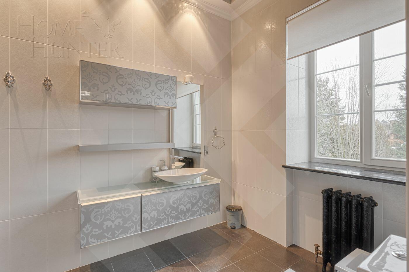 2-этажный коттедж 900 м² с отделкой