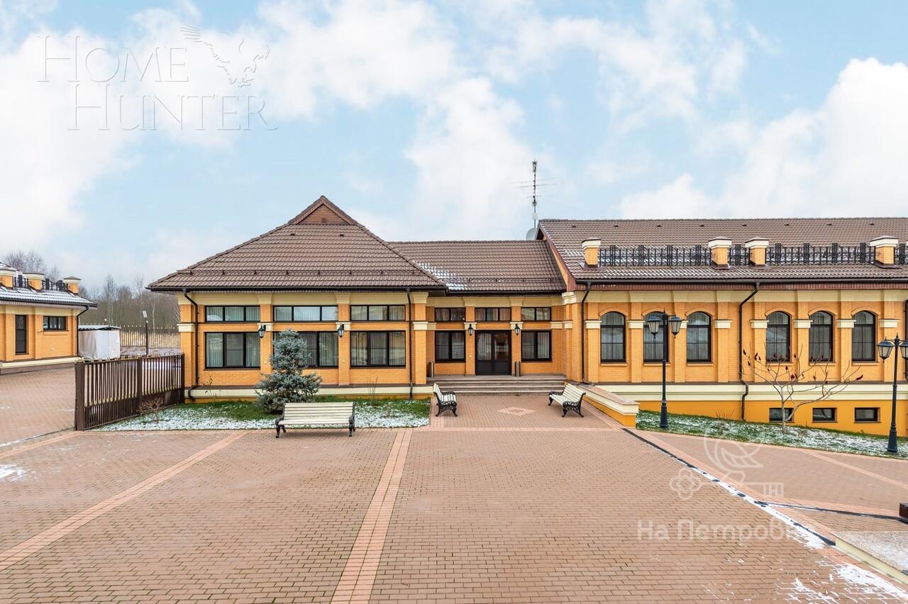 3-этажный коттедж 1 773 м² с отделкой