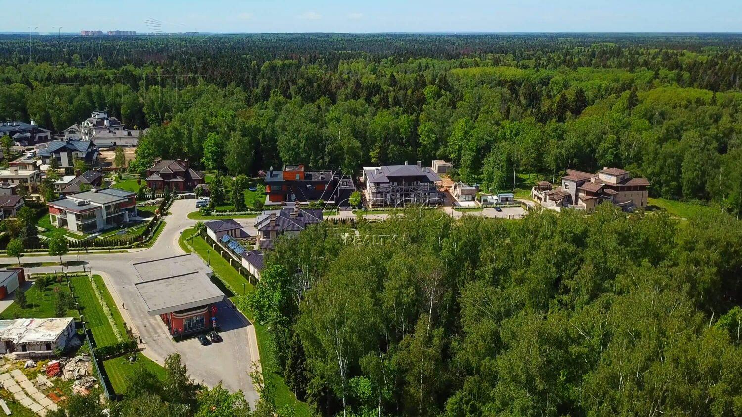 Участок 15 сот. в охраняемом поселке