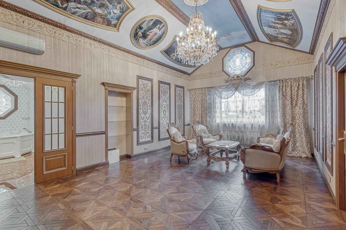 2-этажный коттедж 900 м² с отделкой