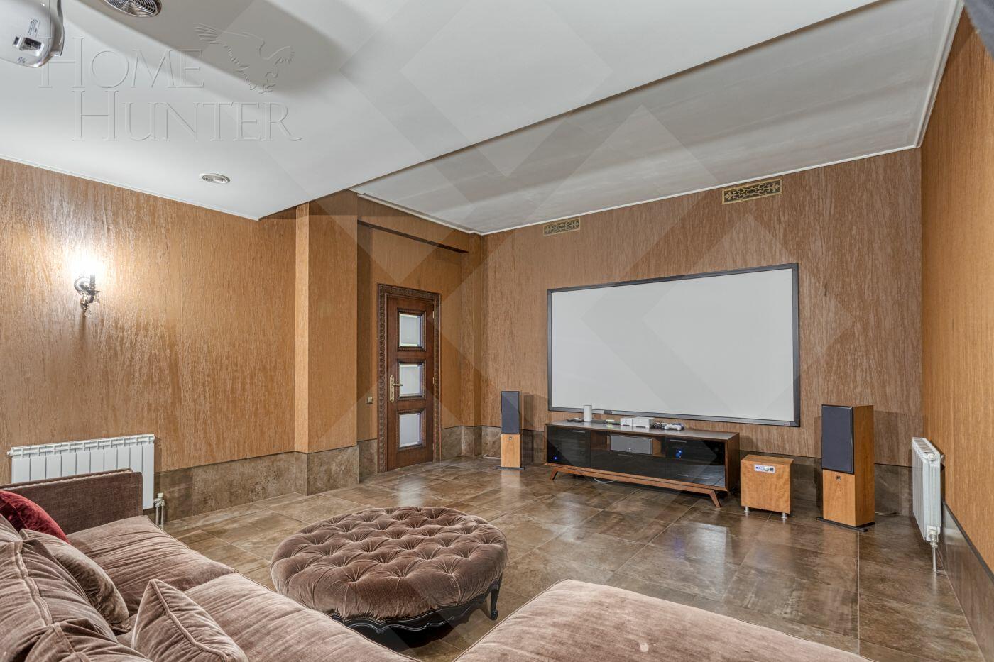 2-этажный коттедж 900 м² с отделкой