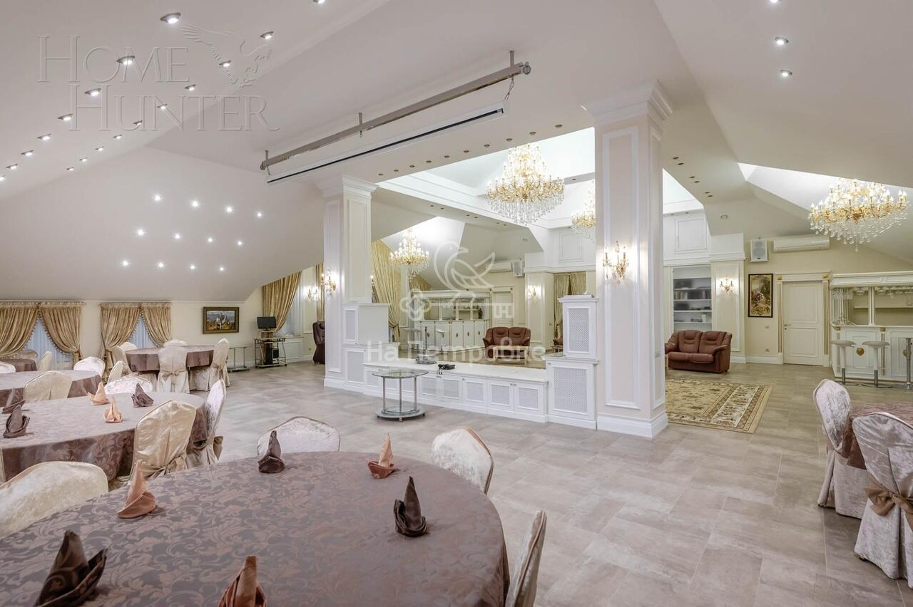 3-этажный коттедж 1 773 м² с отделкой