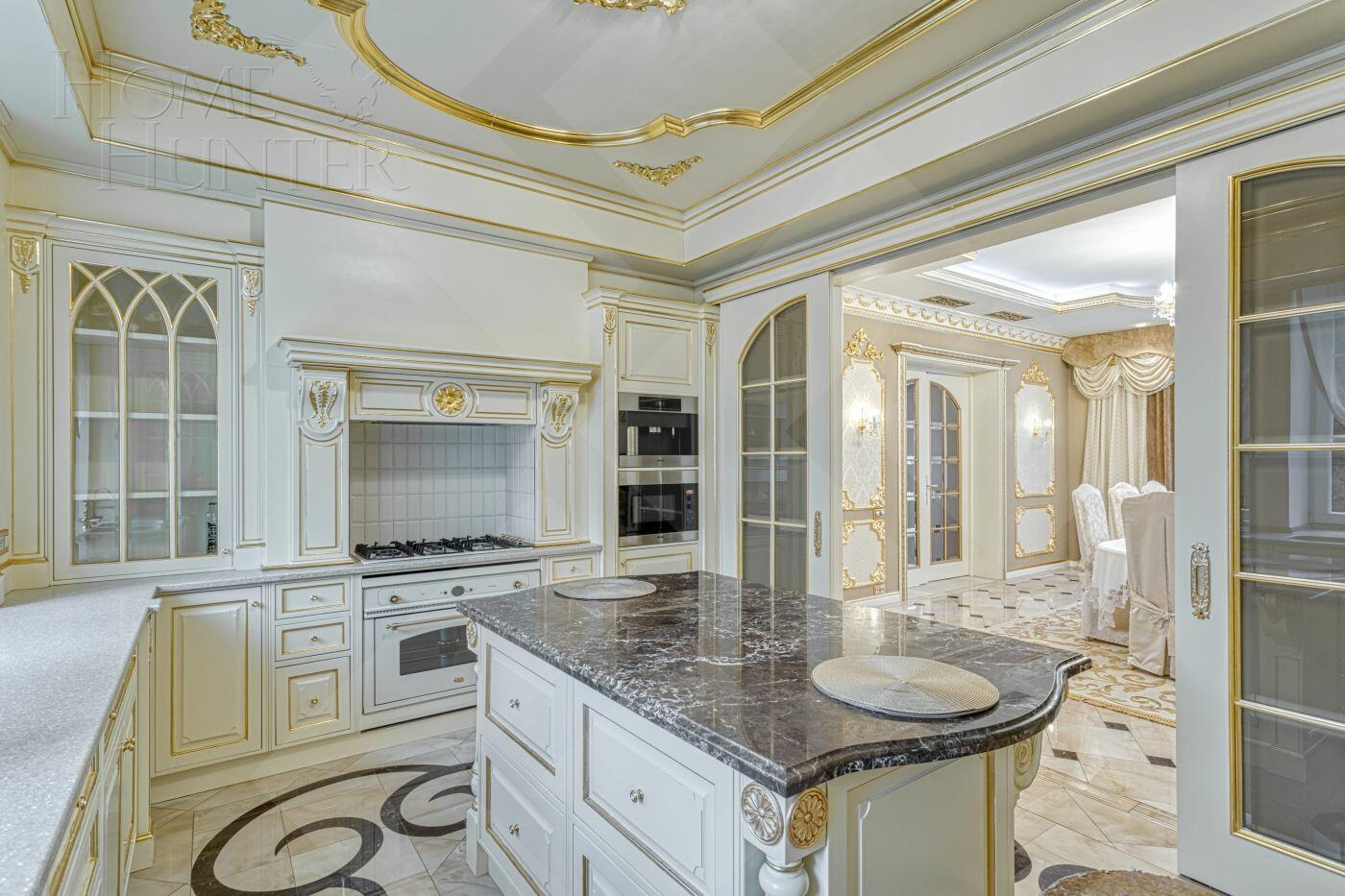 2-этажный коттедж 900 м² с отделкой