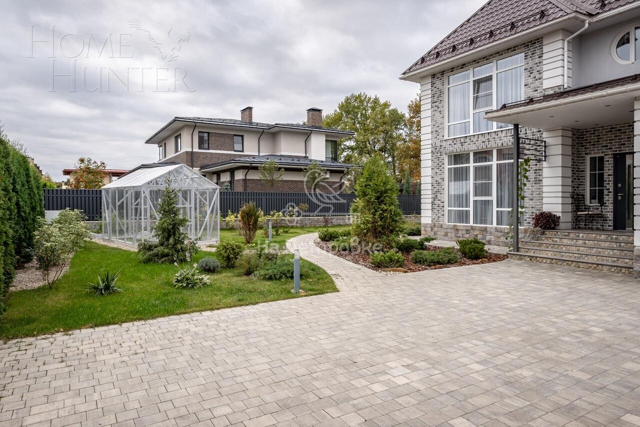 3-этажный коттедж 535 м² с отделкой