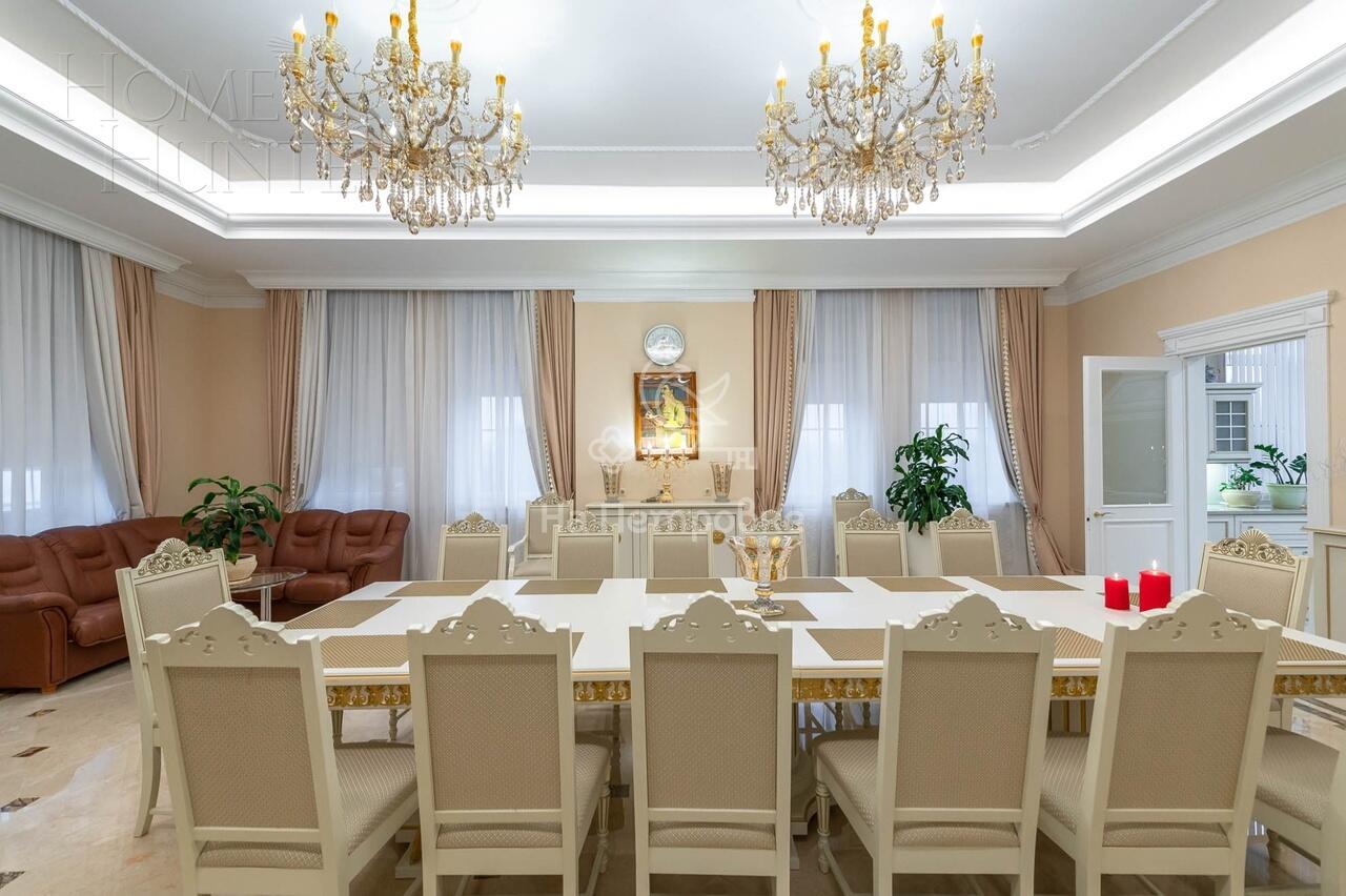 3-этажный коттедж 1 773 м² с отделкой