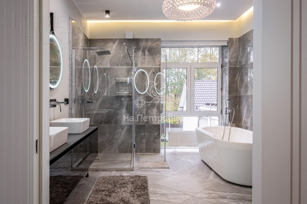 3-этажный коттедж 535 м² с отделкой