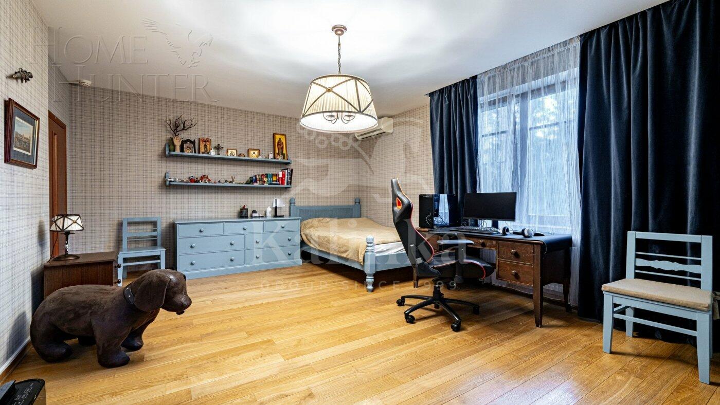 3-этажный коттедж 400 м² с отделкой