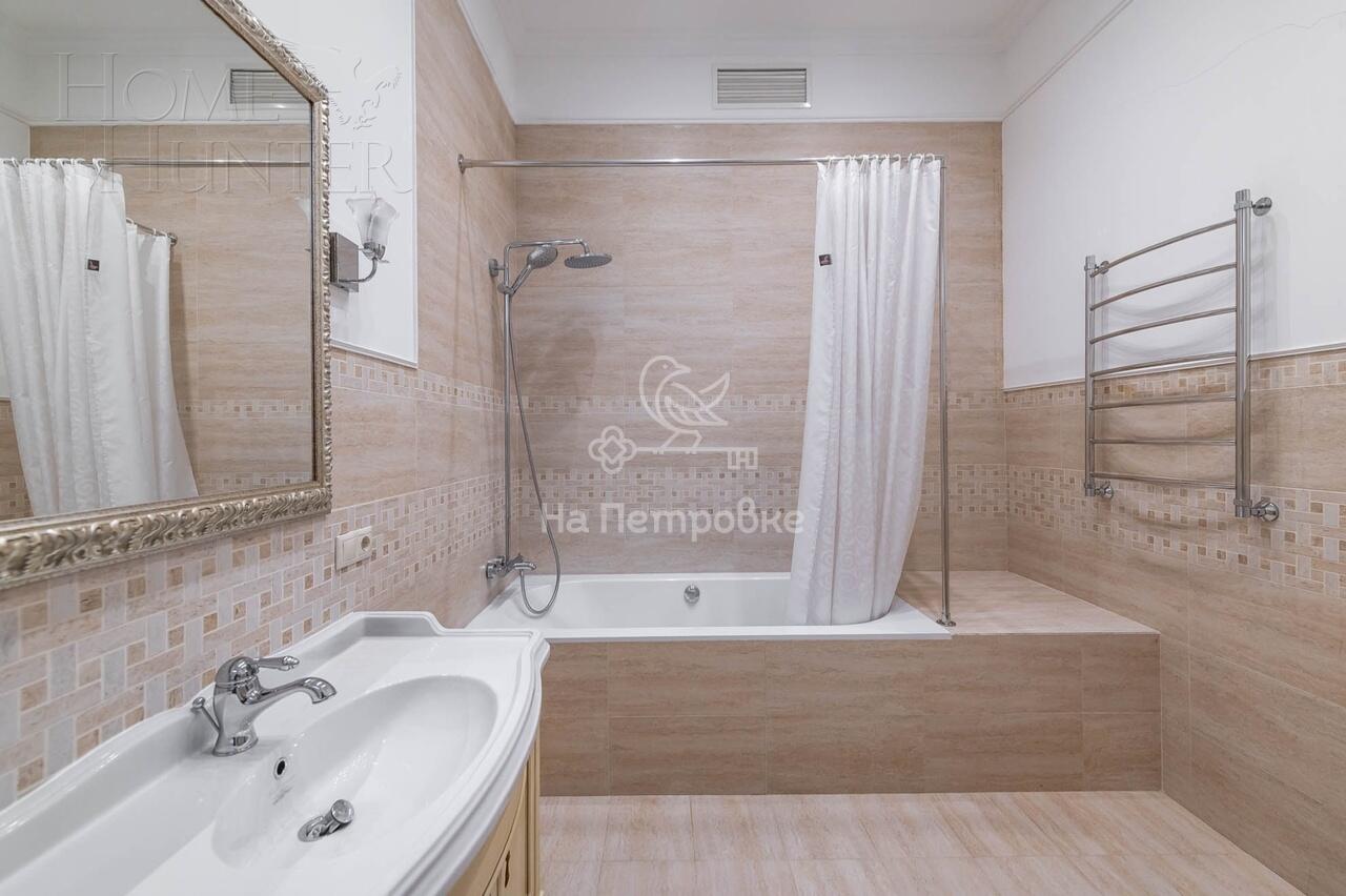 3-этажный коттедж 1 773 м² с отделкой