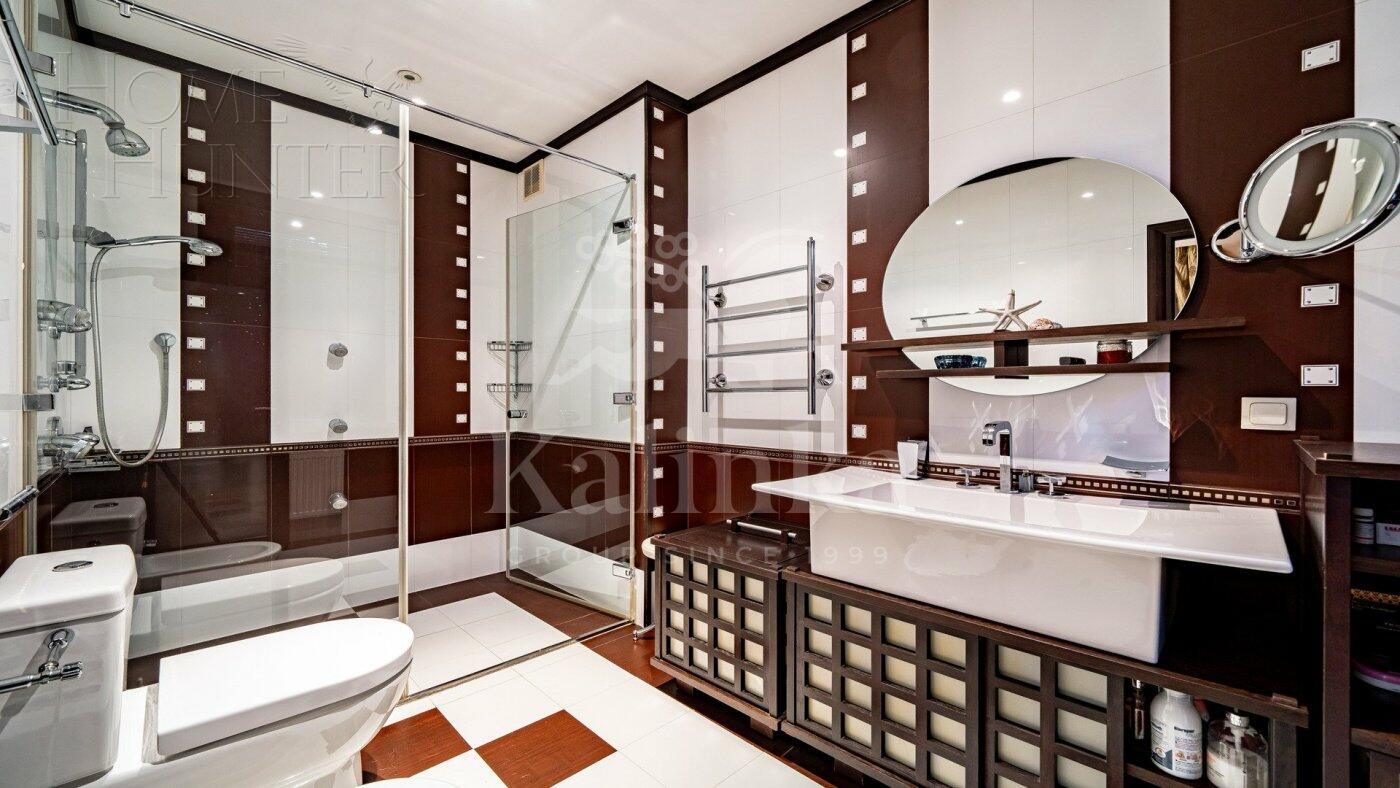 3-этажный коттедж 400 м² с отделкой