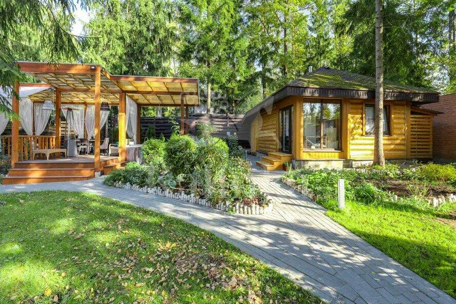 2-этажный коттедж 450 м² с отделкой