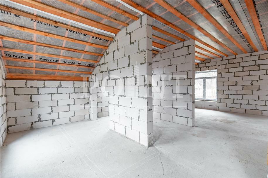 2-этажный коттедж 250 м² без отделки