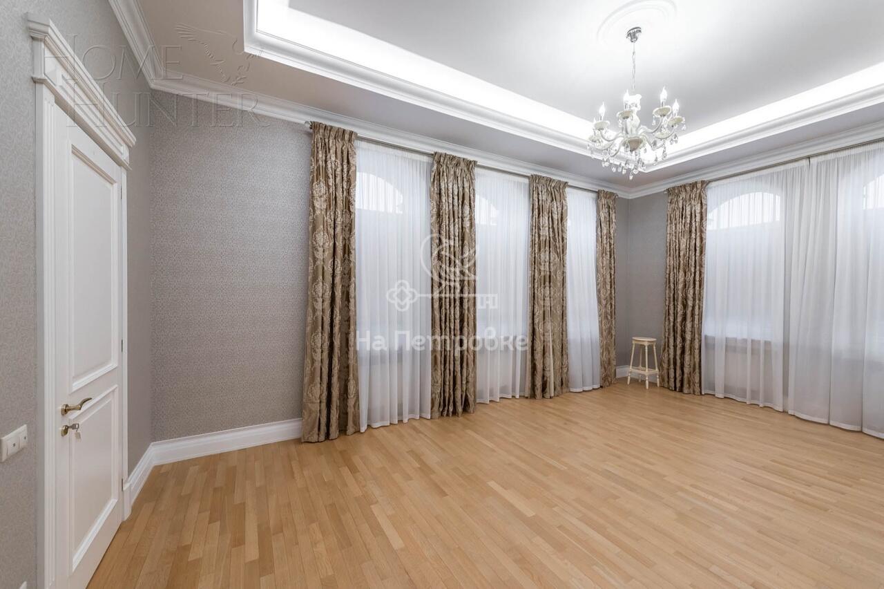 3-этажный коттедж 1 773 м² с отделкой