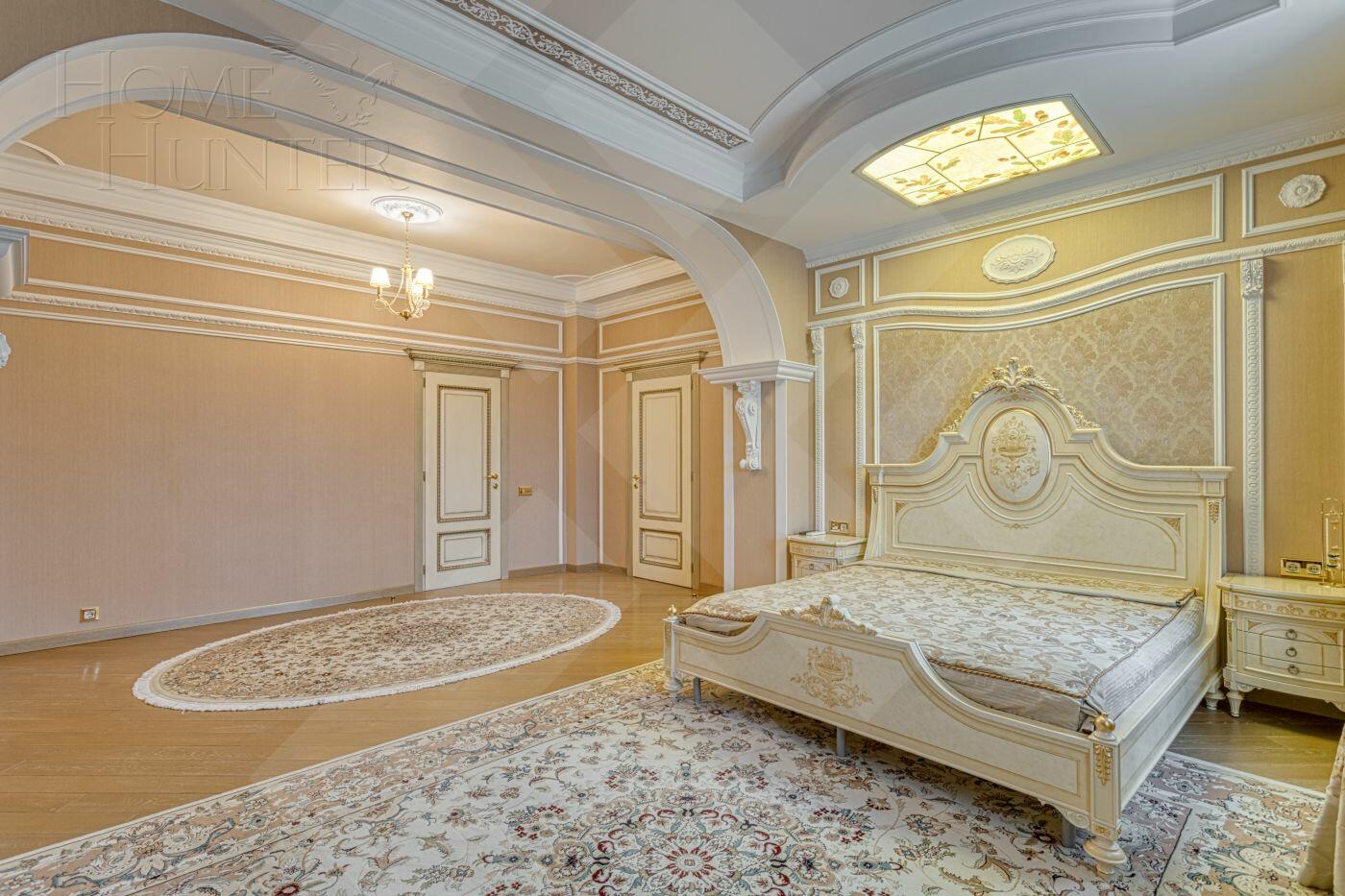 2-этажный коттедж 900 м² с отделкой