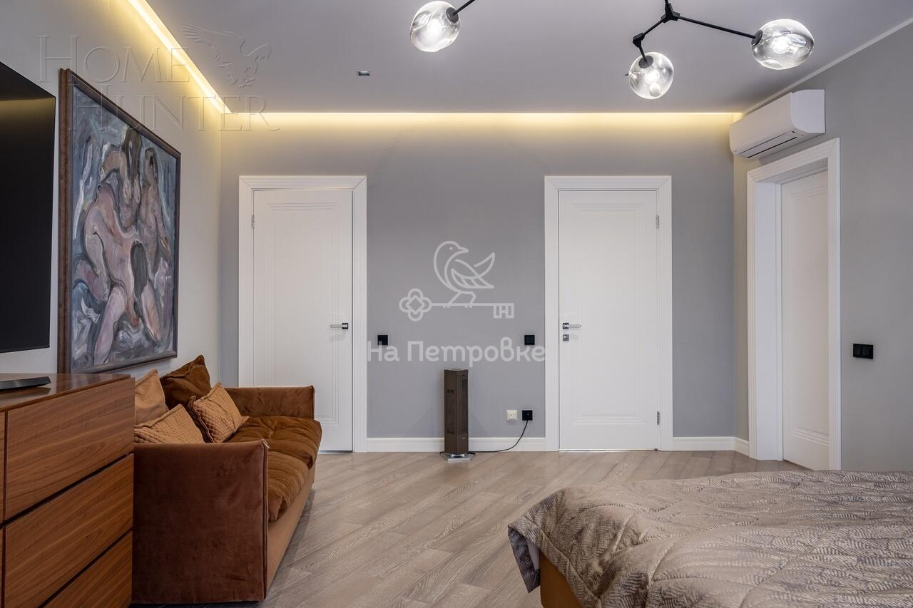 3-этажный коттедж 535 м² с отделкой