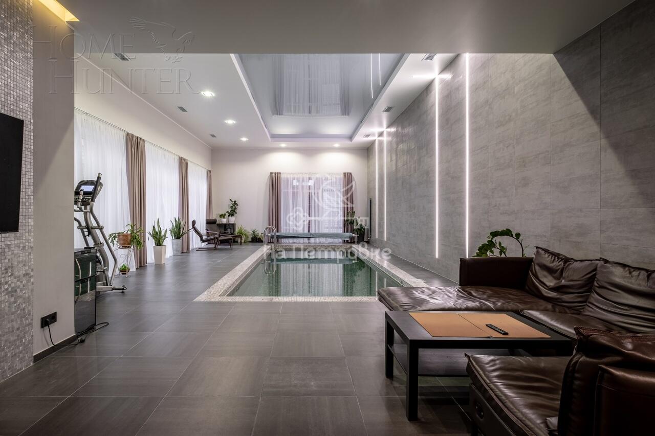 3-этажный коттедж 535 м² с отделкой