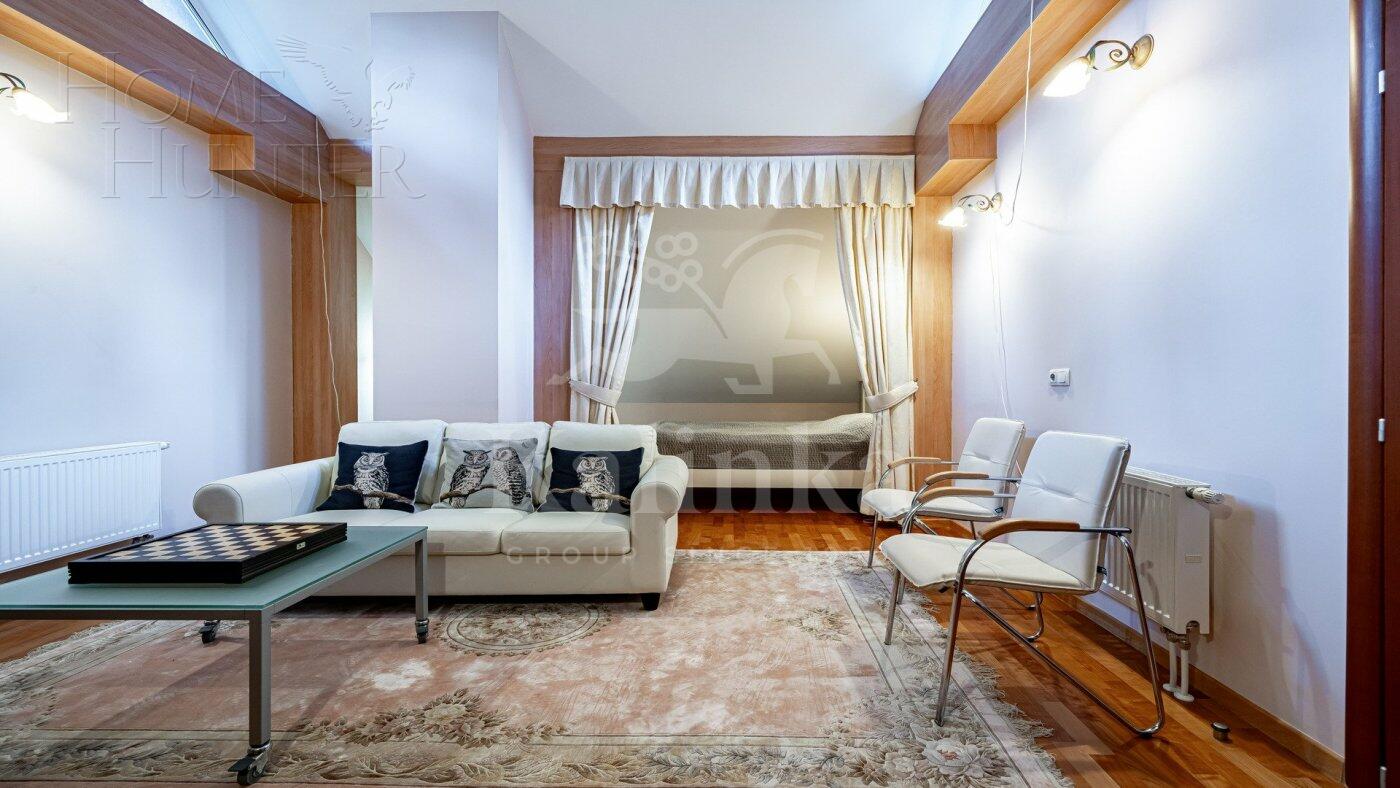 3-этажный коттедж 400 м² с отделкой