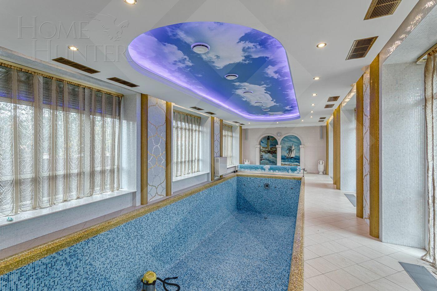 2-этажный коттедж 900 м² с отделкой