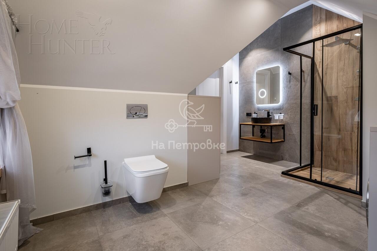 3-этажный коттедж 535 м² с отделкой