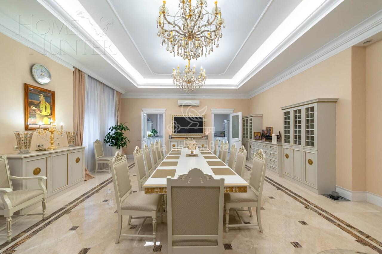 3-этажный коттедж 1 773 м² с отделкой