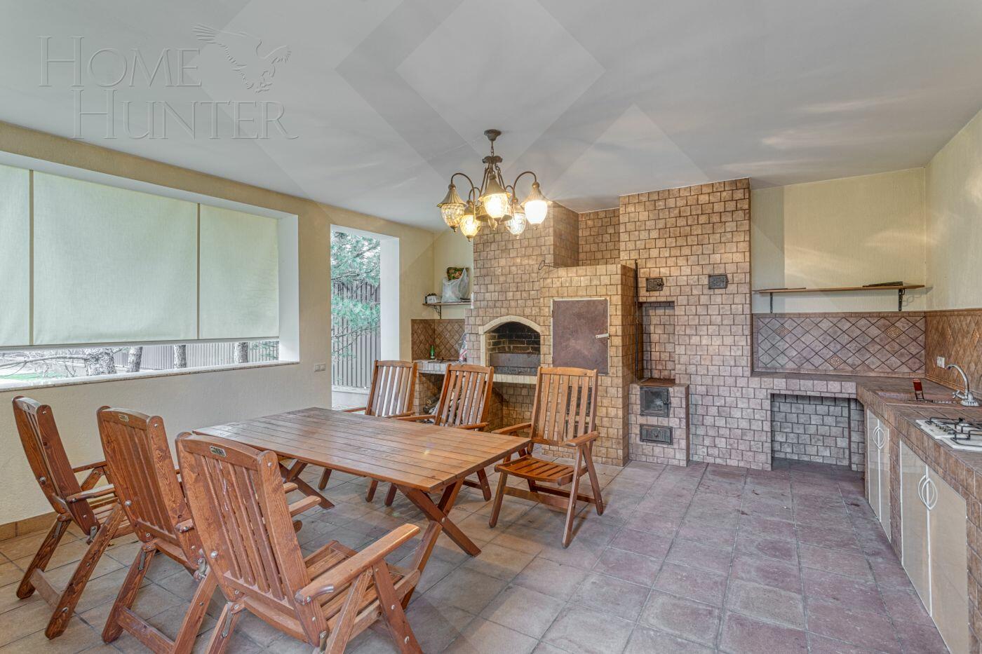 2-этажный коттедж 900 м² с отделкой