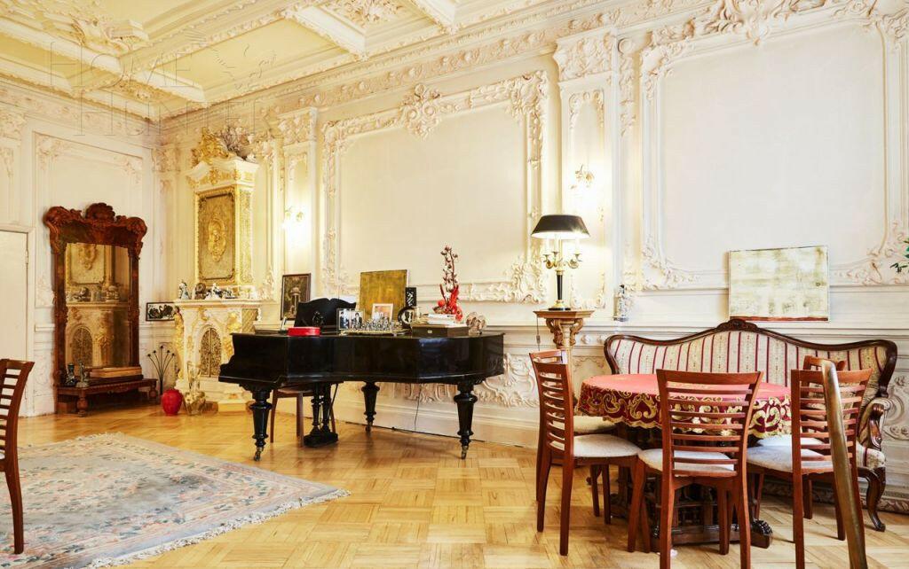 6-КОМН. КВАРТИРА С ОТДЕЛКОЙ 227 М² НА 2 ЭТАЖЕ