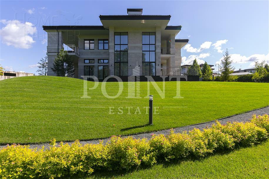 2-этажный коттедж 1 017.21 м² с отделкой