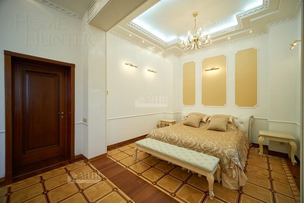 2-этажный коттедж 500 м² с отделкой