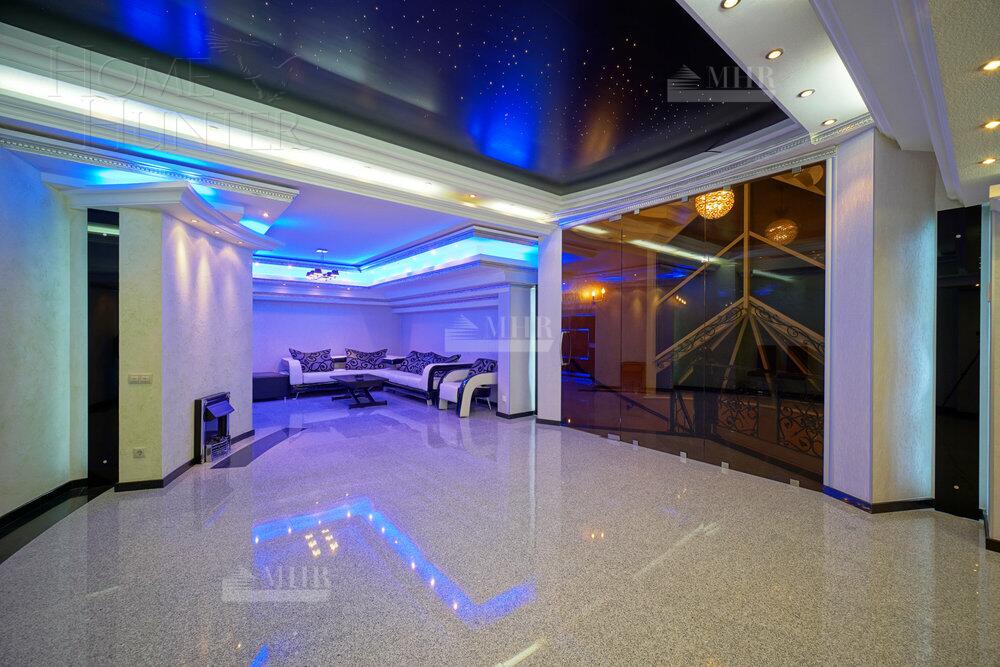 2-этажный коттедж 500 м² с отделкой