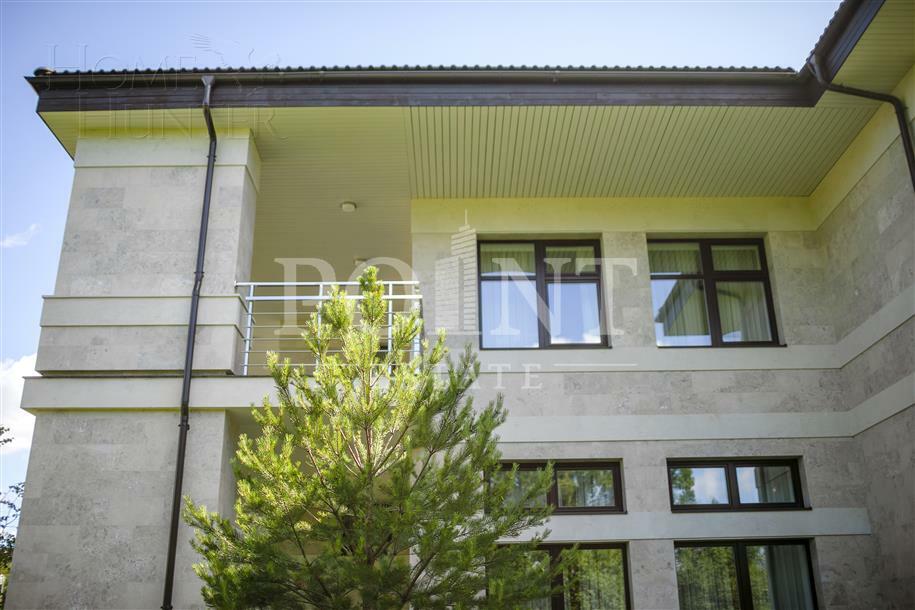 2-этажный коттедж 1 017.21 м² с отделкой