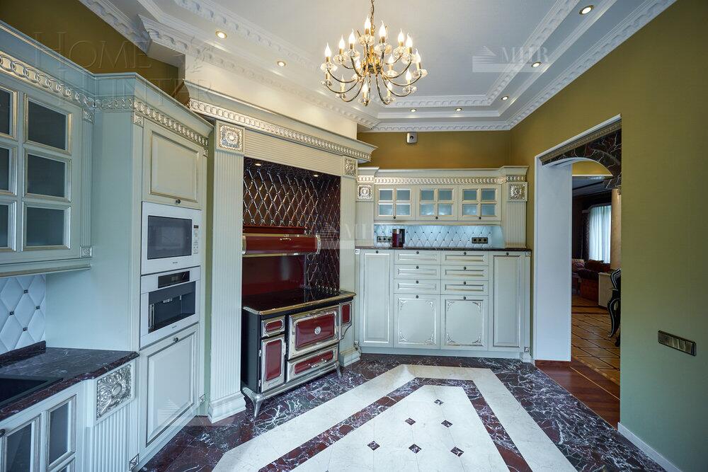 2-этажный коттедж 500 м² с отделкой