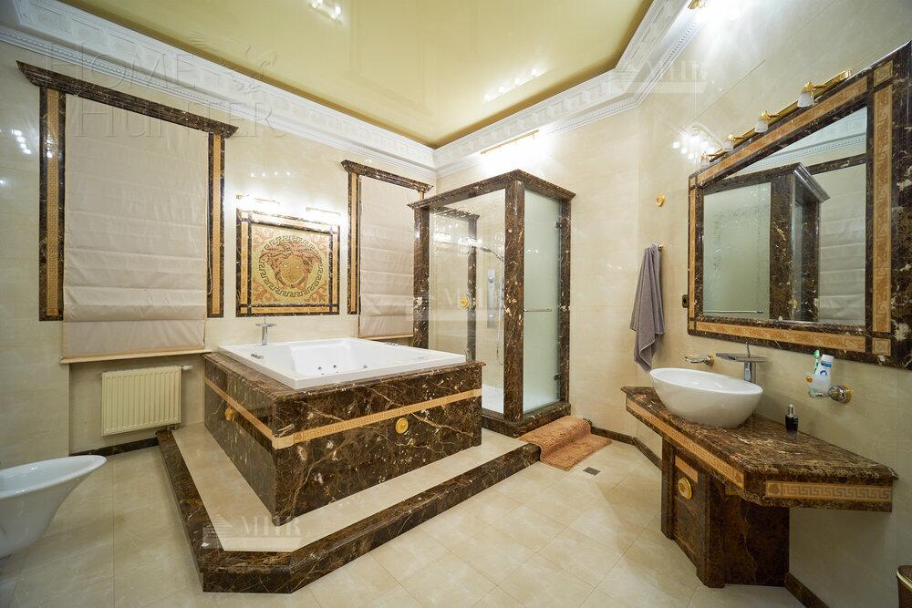 2-этажный коттедж 500 м² с отделкой