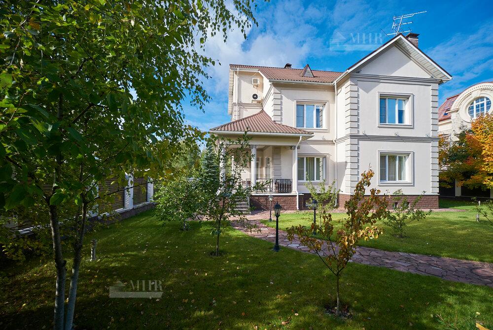 2-этажный коттедж 500 м² с отделкой