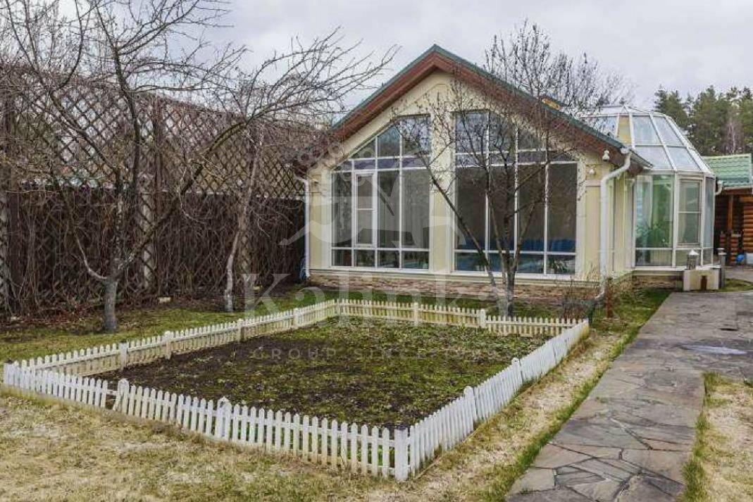 2-этажный коттедж 700 м² с отделкой