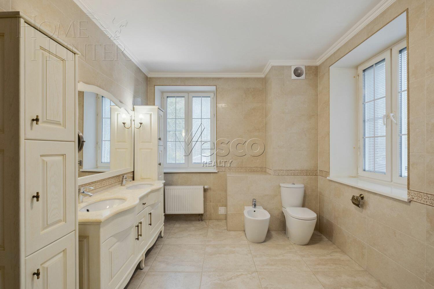 2-этажный коттедж 489 м² с отделкой