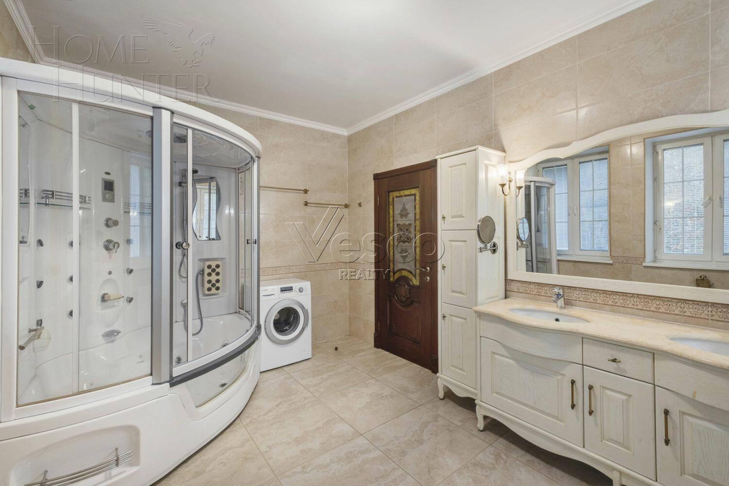 2-этажный коттедж 489 м² с отделкой