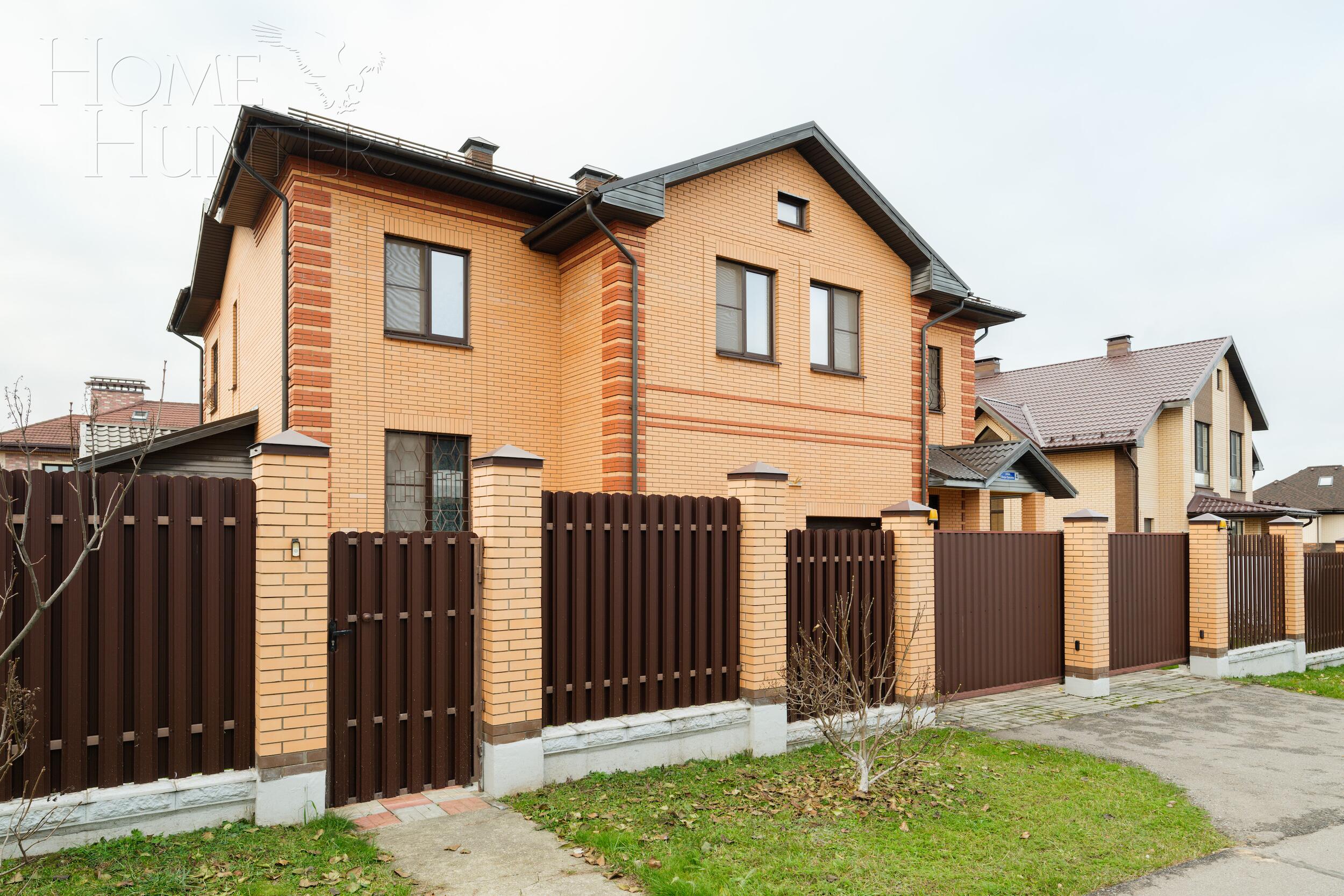 2-этажный коттедж 377 м² с отделкой