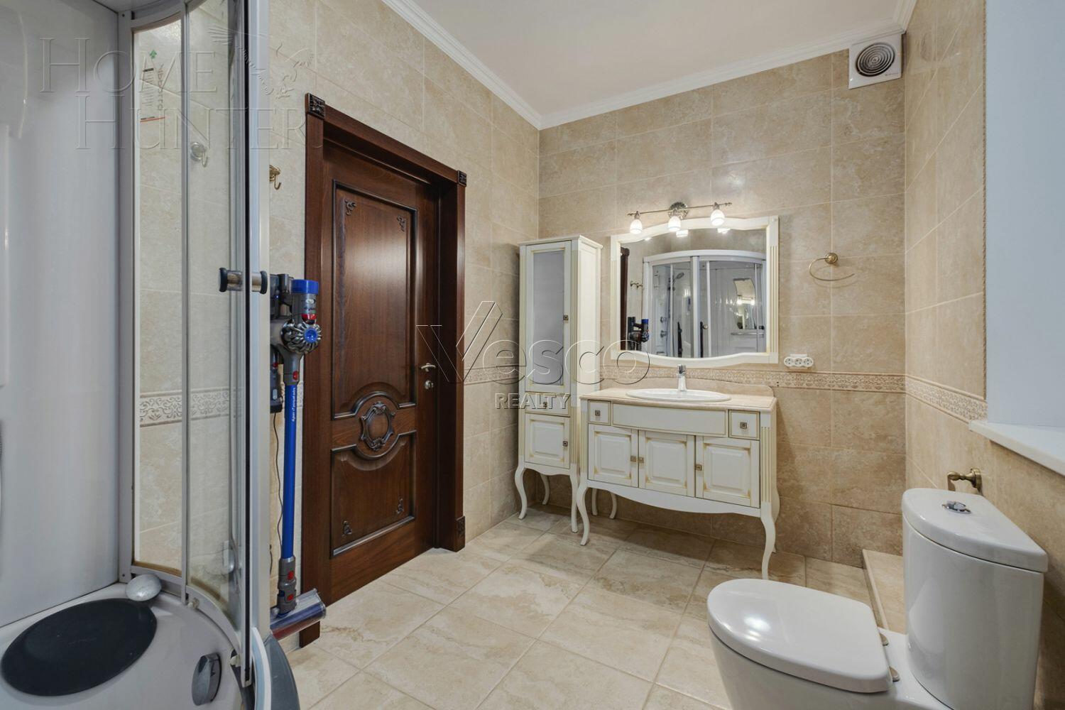 2-этажный коттедж 489 м² с отделкой