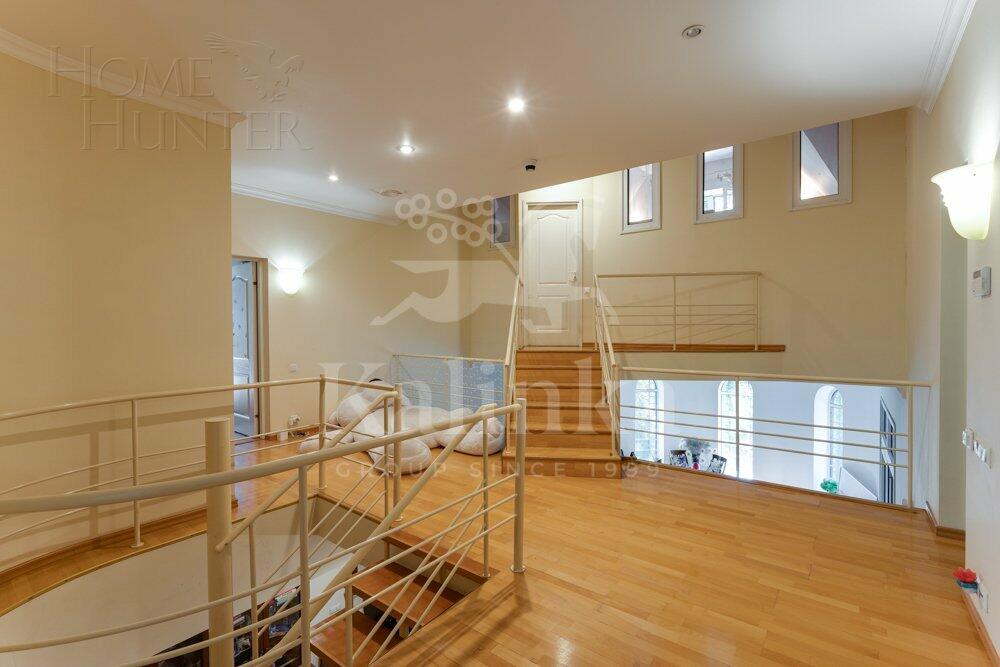 2-этажный коттедж 640 м² с отделкой