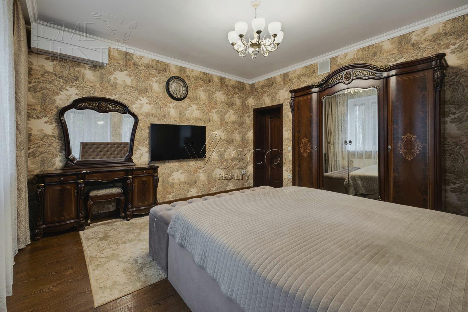 2-этажный коттедж 489 м² с отделкой