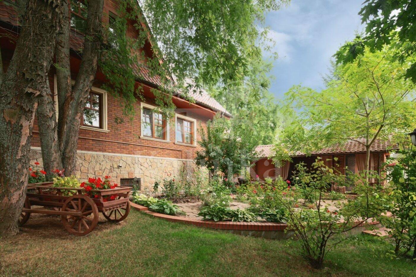 2-этажный коттедж 410 м² с отделкой