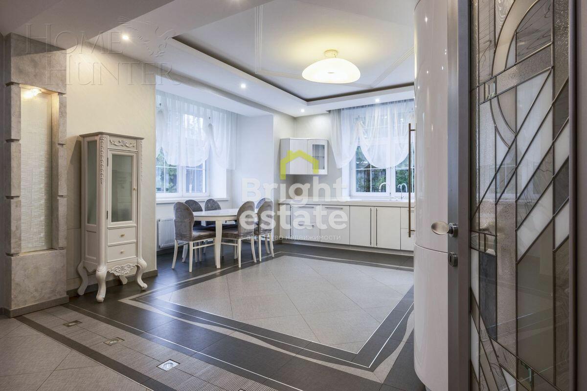 2-этажный коттедж 450 м² с отделкой