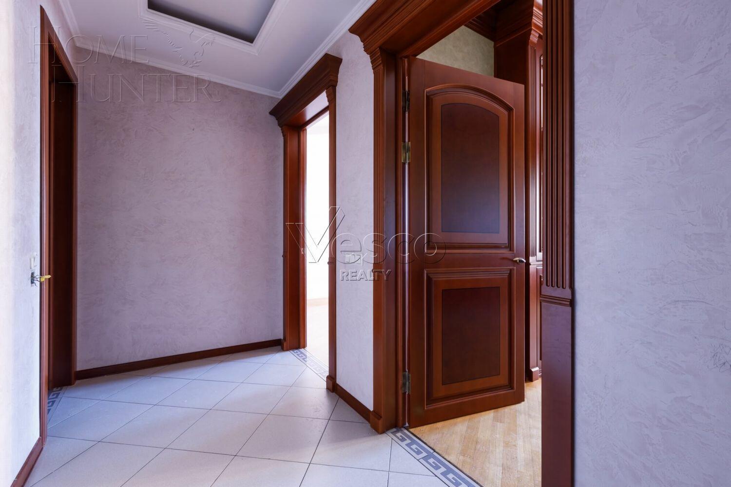 5-КОМН. КВАРТИРА С ОТДЕЛКОЙ 196.1 М² НА 10 ЭТАЖЕ