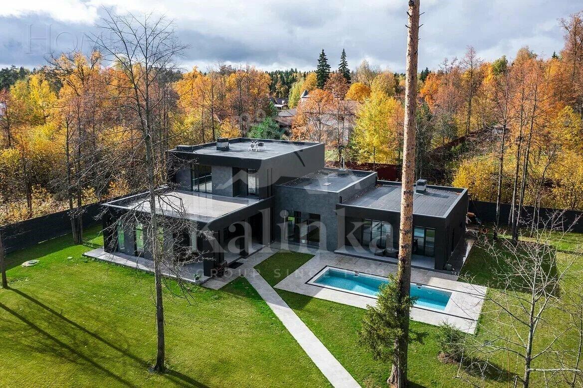 2-этажный коттедж 450 м² с отделкой