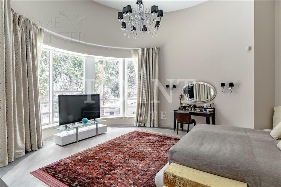 2-этажный коттедж 1 328 м² с отделкой