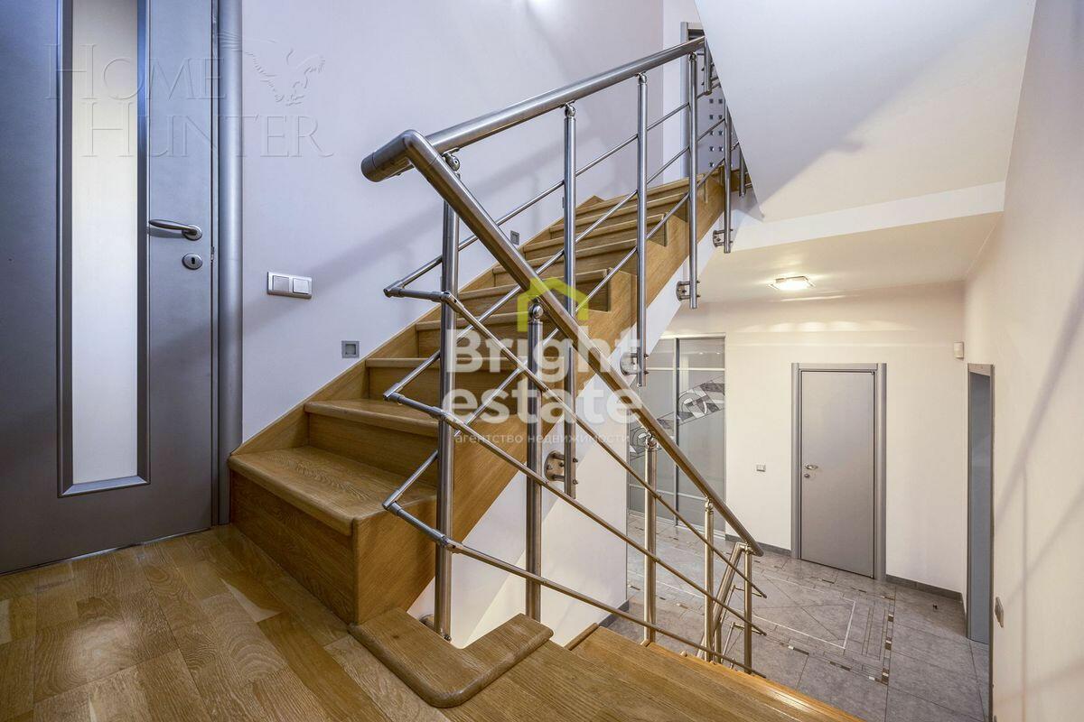 2-этажный коттедж 450 м² с отделкой