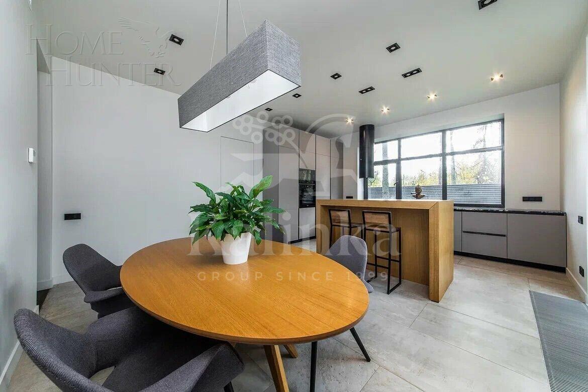 2-этажный коттедж 450 м² с отделкой